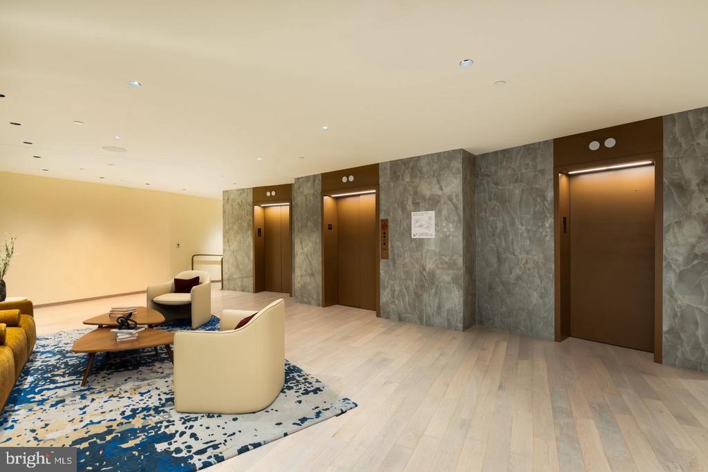 1425 NEW YORK AVENUE NW Unit: 1208/ VARIES