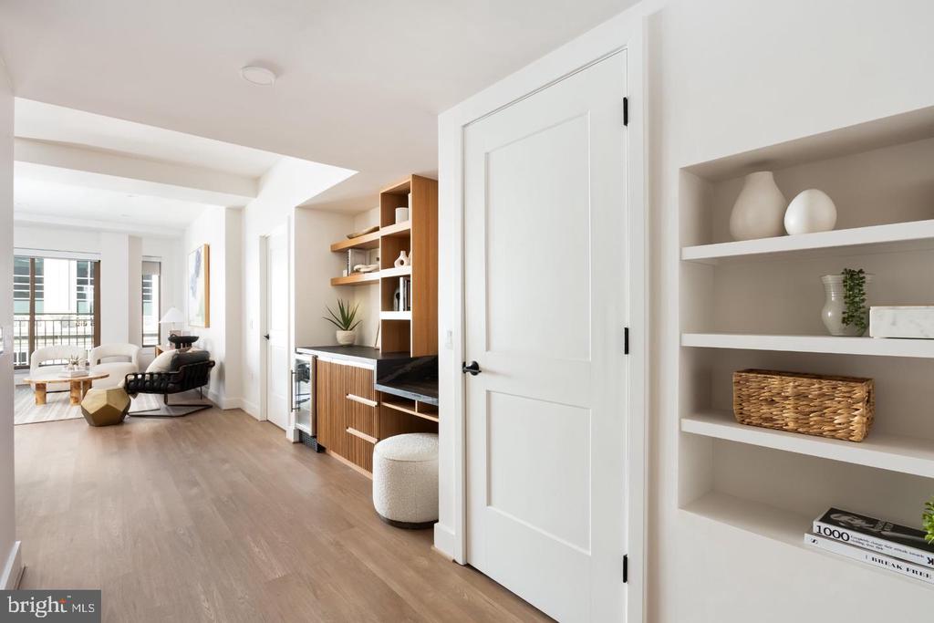 1425 NEW YORK AVENUE NW Unit: 1208/ VARIES