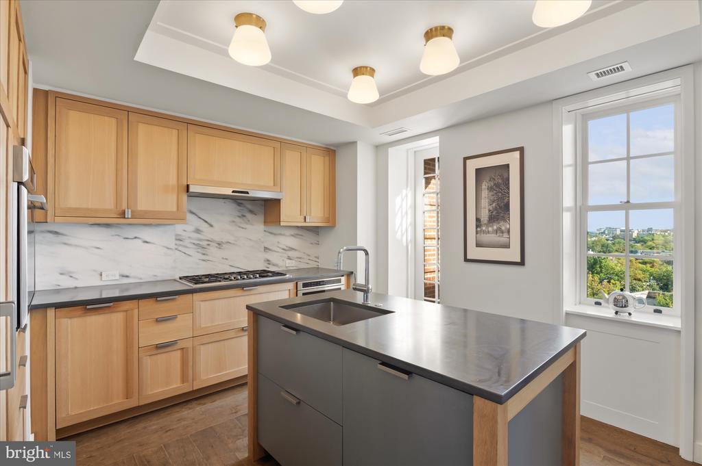 2660 CONNECTICUT AVENUE NW Unit: 4B