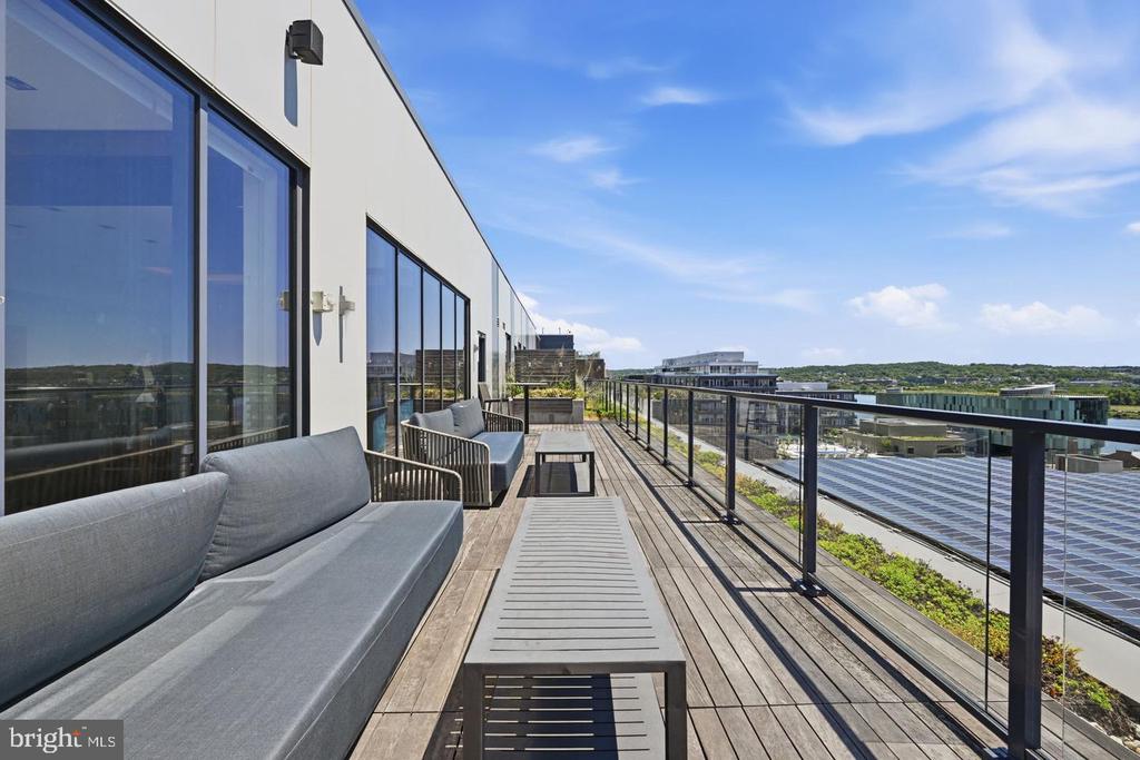 70 N STREET SE Unit: N706