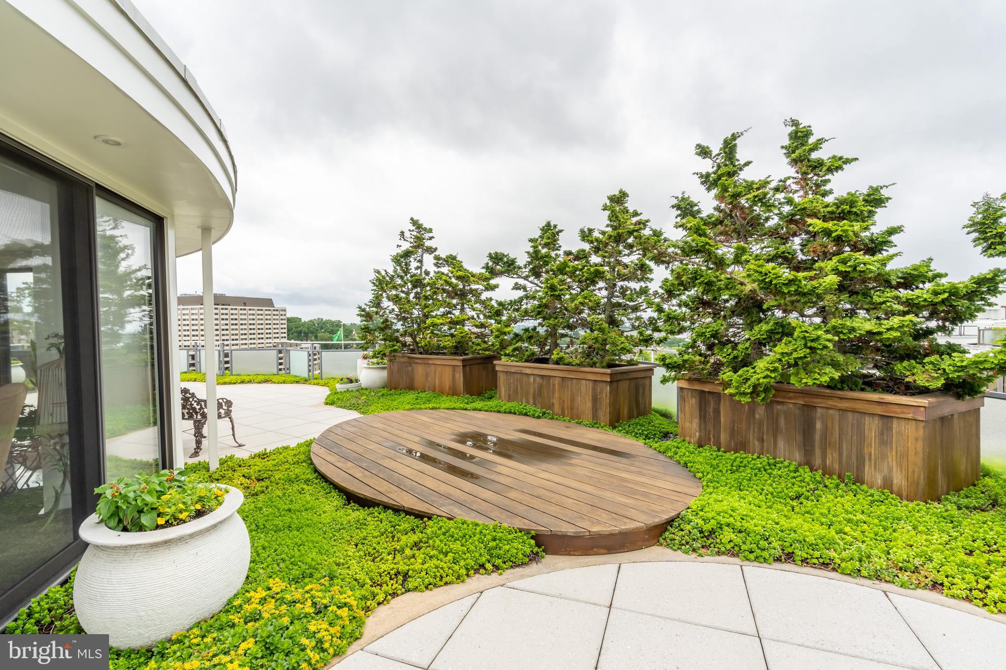 2500 VIRGINIA AVENUE NW 1408-S