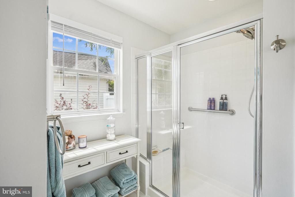 4 OCEANWILLOW DRIVE