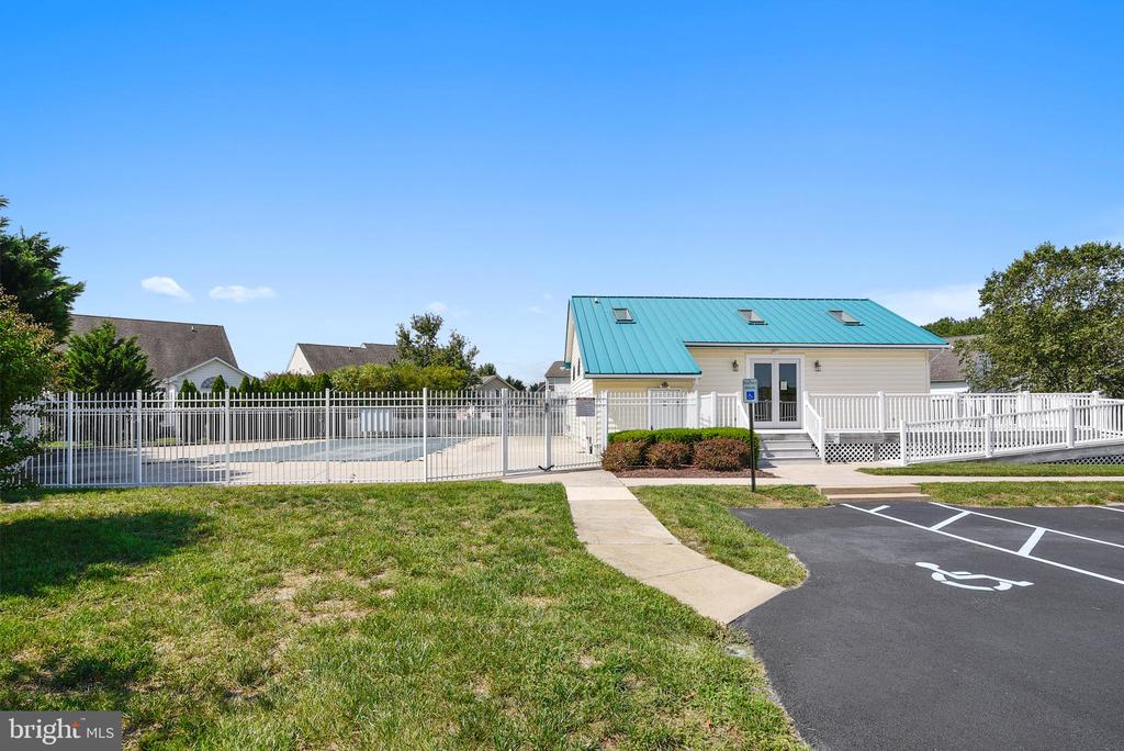 4 OCEANWILLOW DRIVE
