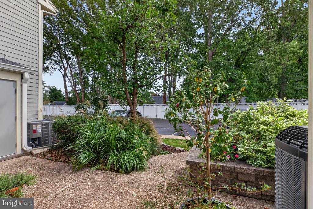 20898 EAST DRIVE Unit: 553