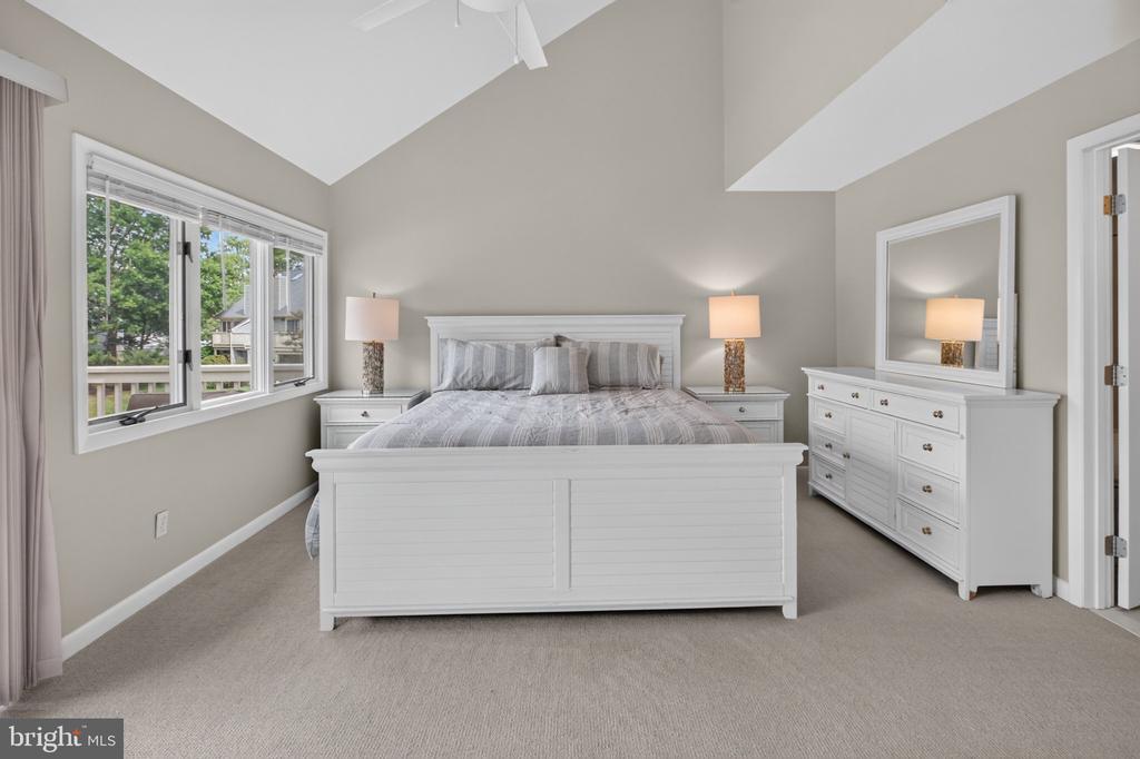 20898 EAST DRIVE Unit: 553
