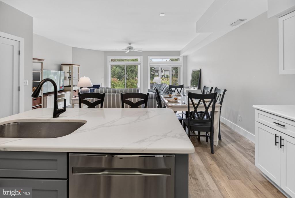20898 EAST DRIVE Unit: 553