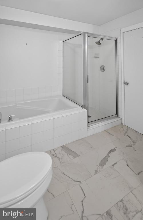 20898 EAST DRIVE Unit: 553