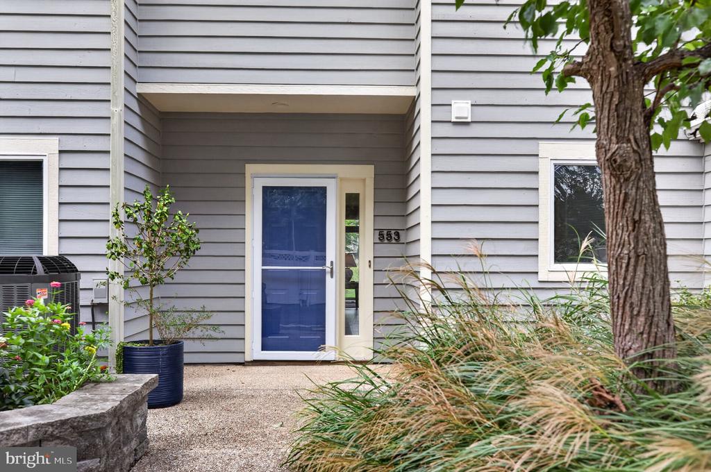 20898 EAST DRIVE Unit: 553
