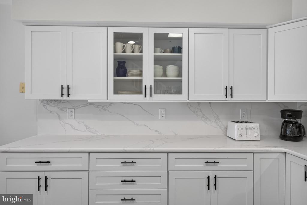 20898 EAST DRIVE Unit: 553