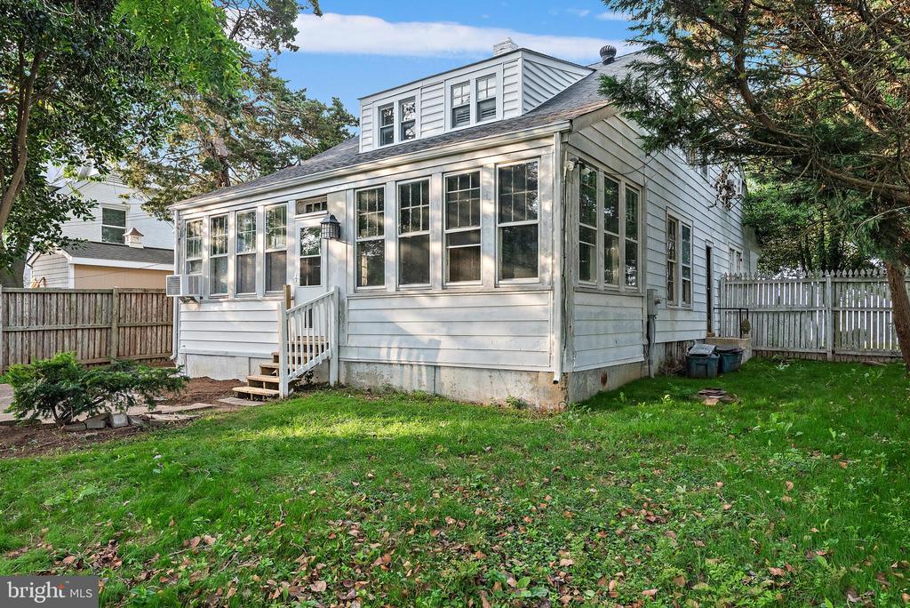 90 RIVER DRIVE