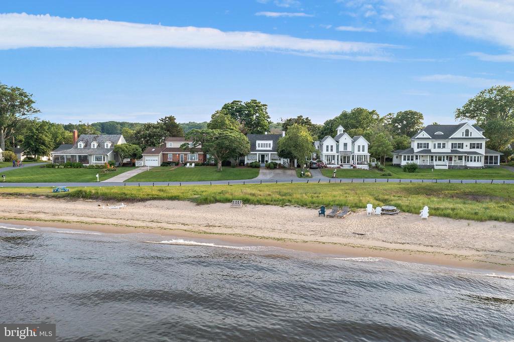 90 RIVER DRIVE