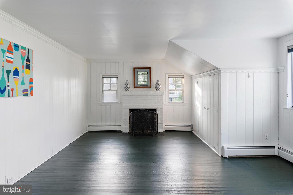 90 RIVER DRIVE