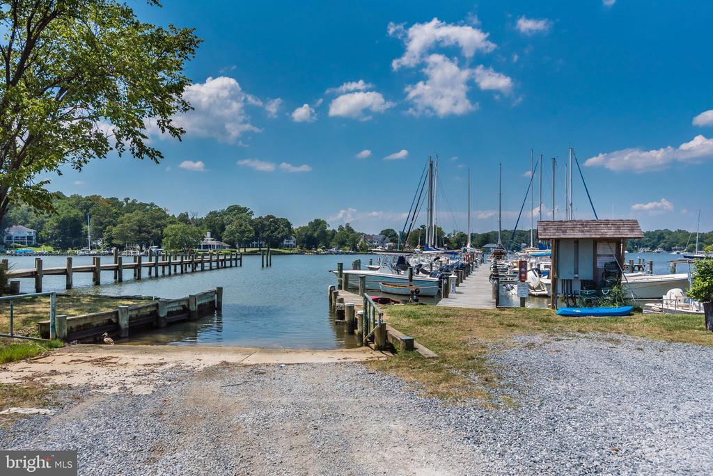 90 RIVER DRIVE