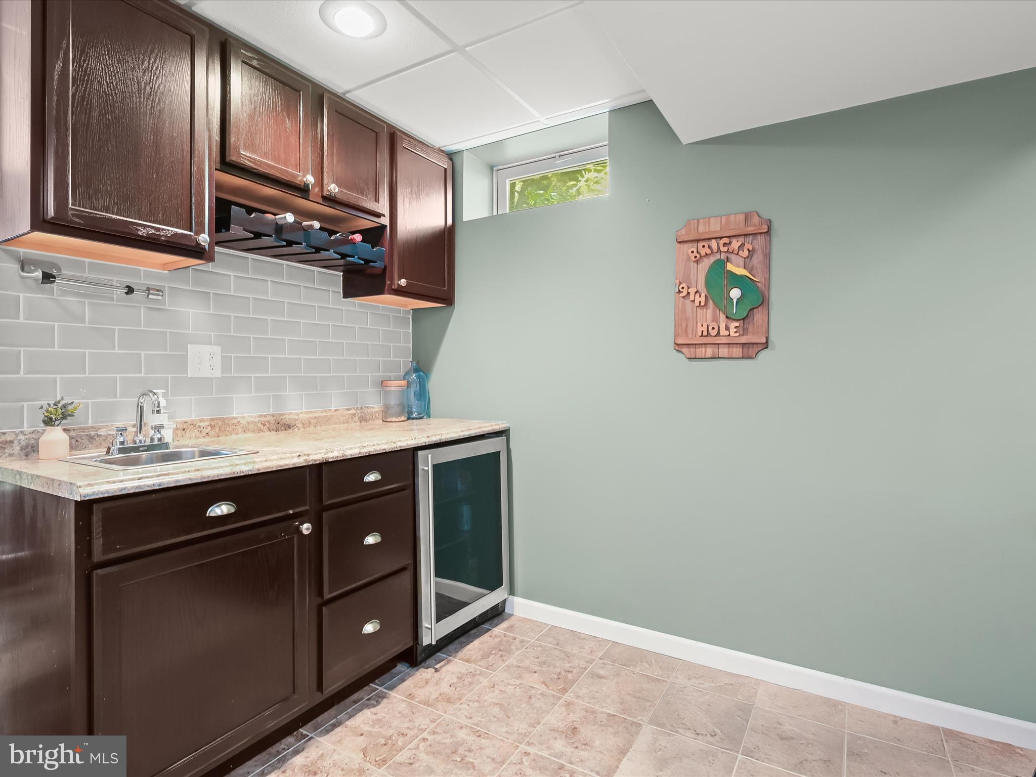 8111 HUNTMASTER COURT