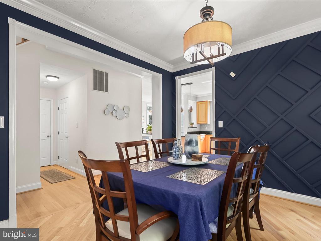 8111 HUNTMASTER COURT