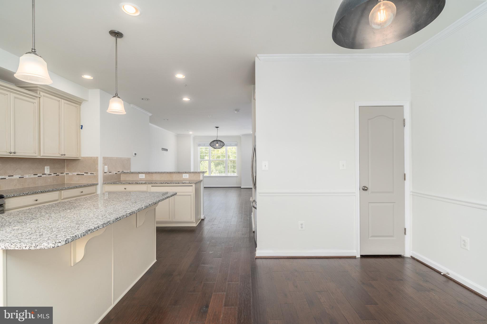 5427 SPOTSWOOD PLACE