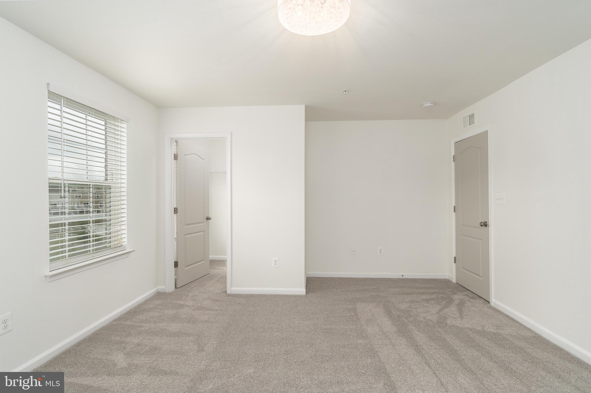 5427 SPOTSWOOD PLACE