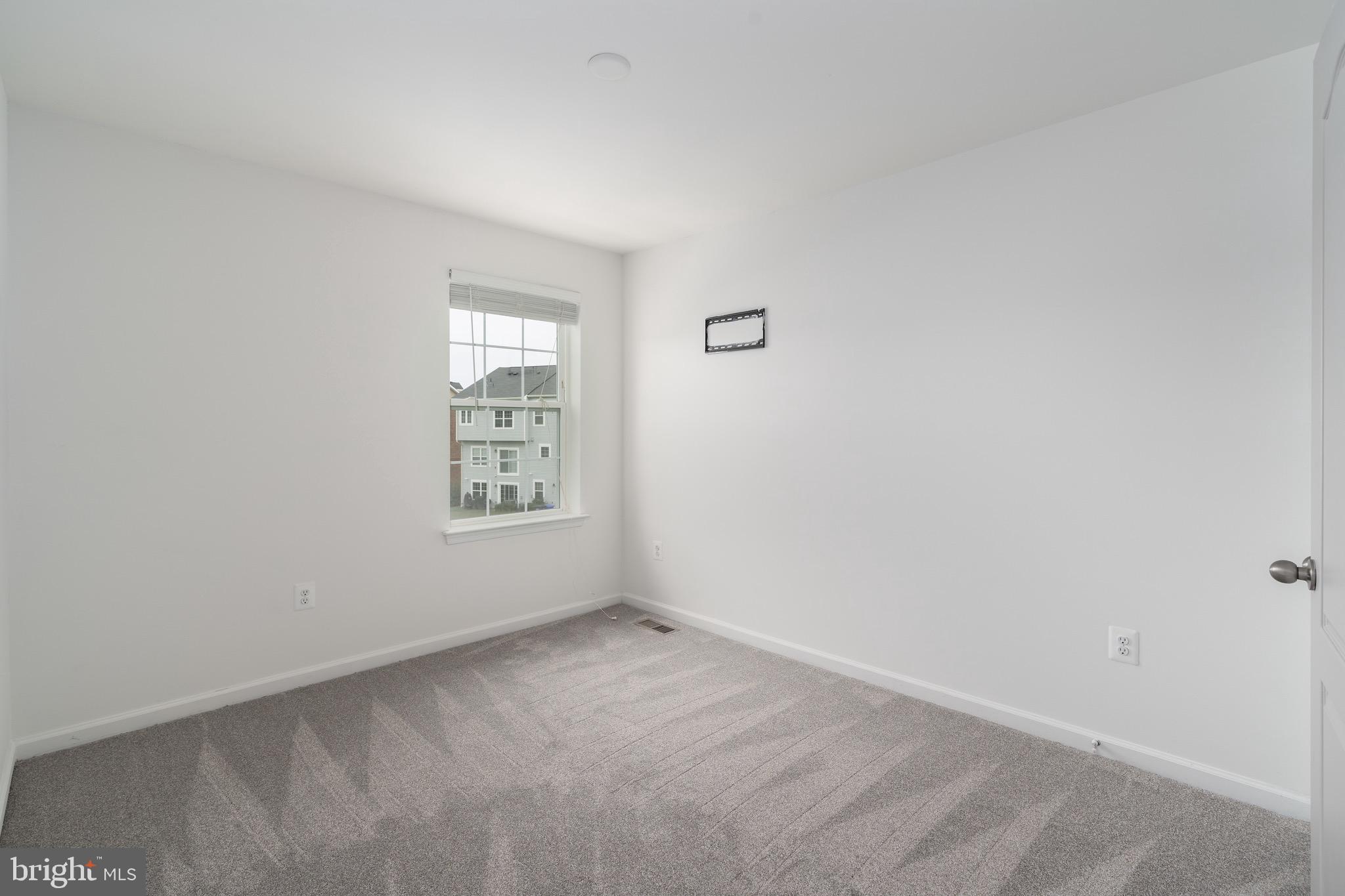 5427 SPOTSWOOD PLACE