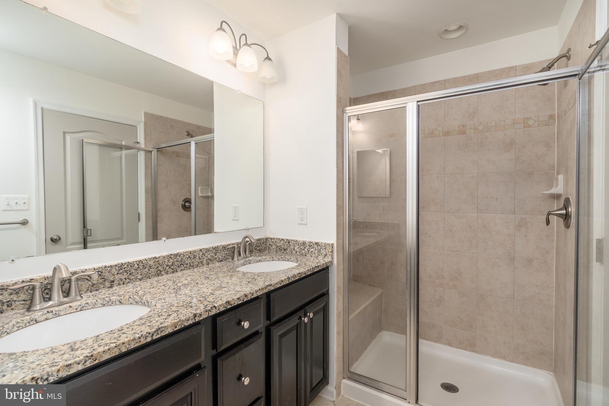 5427 SPOTSWOOD PLACE