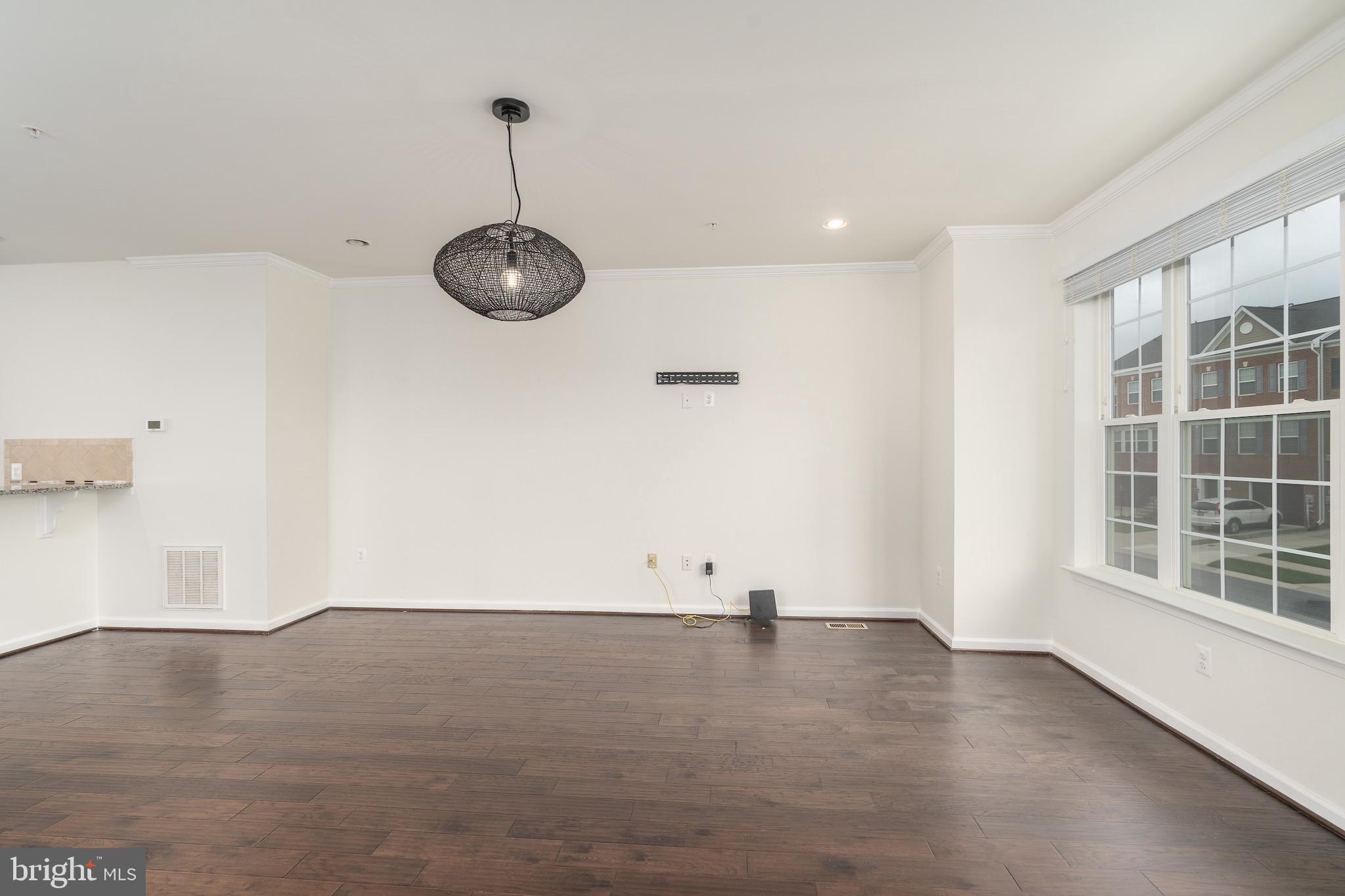 5427 SPOTSWOOD PLACE