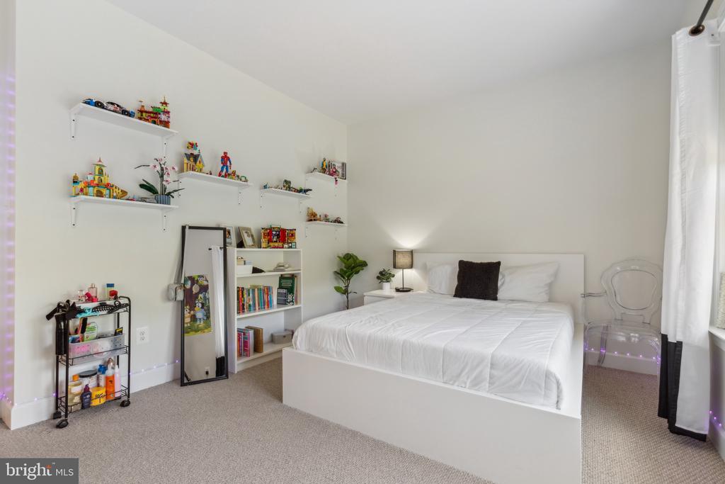 9354 PEPPER MILL COURT