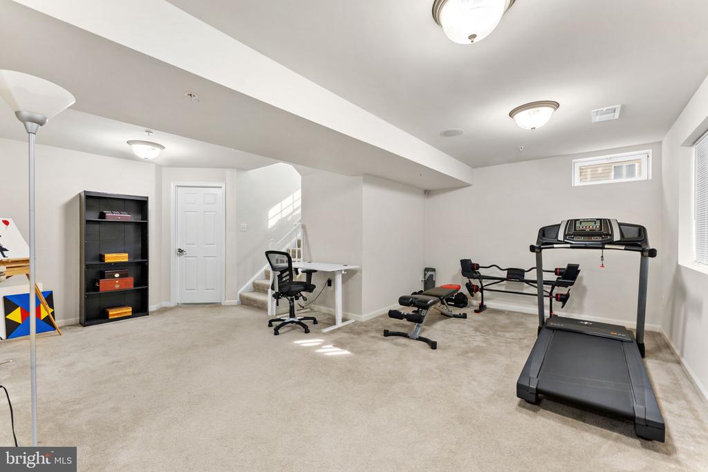 9028 CARTHAGE COURT