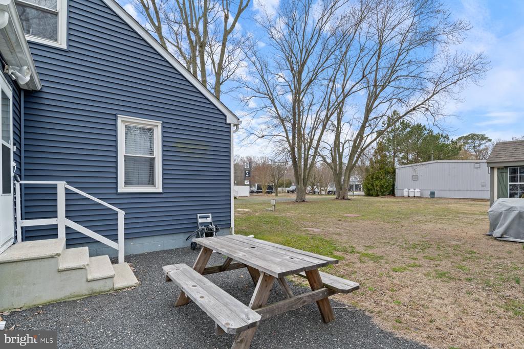 5306 CEDAR DRIVE