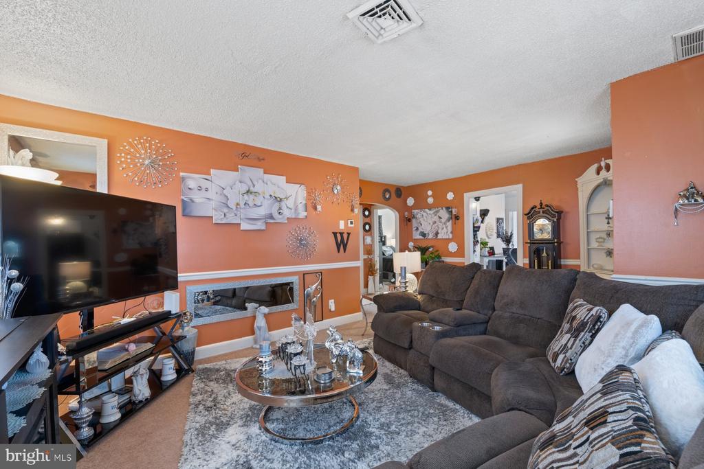 5306 CEDAR DRIVE