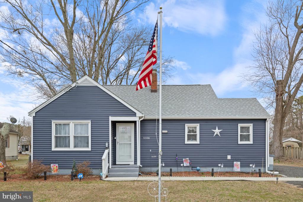 5306 CEDAR DRIVE