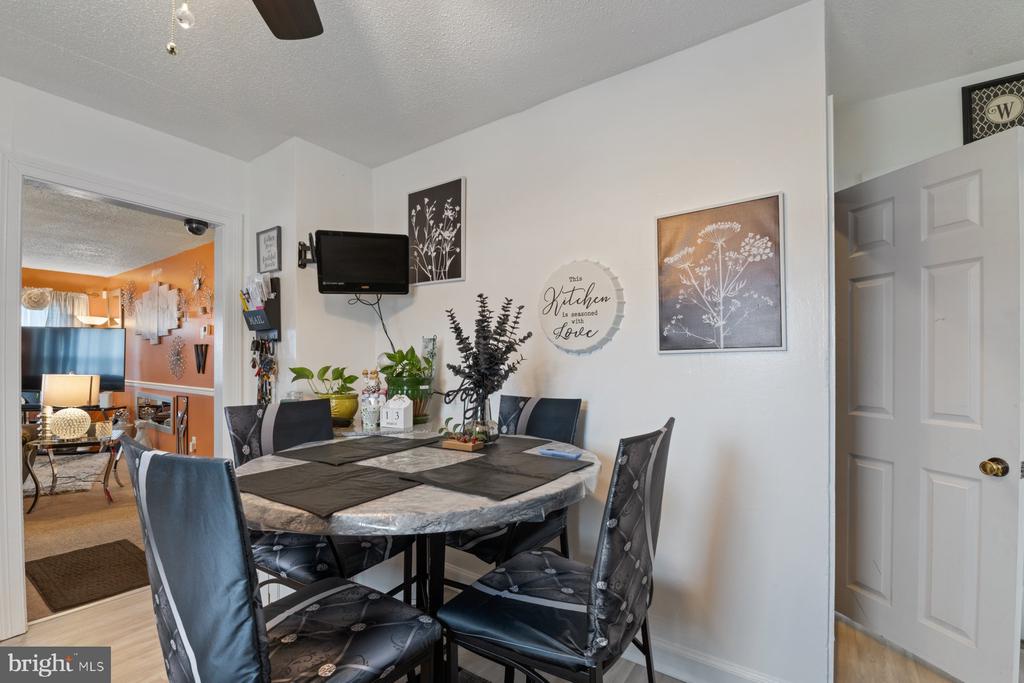 5306 CEDAR DRIVE