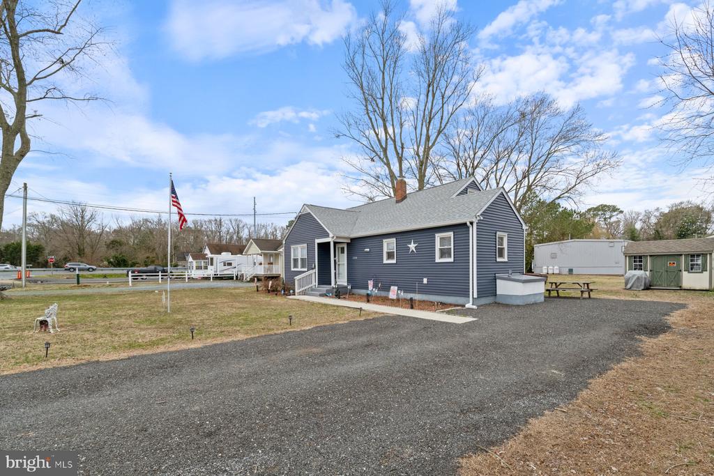 5306 CEDAR DRIVE