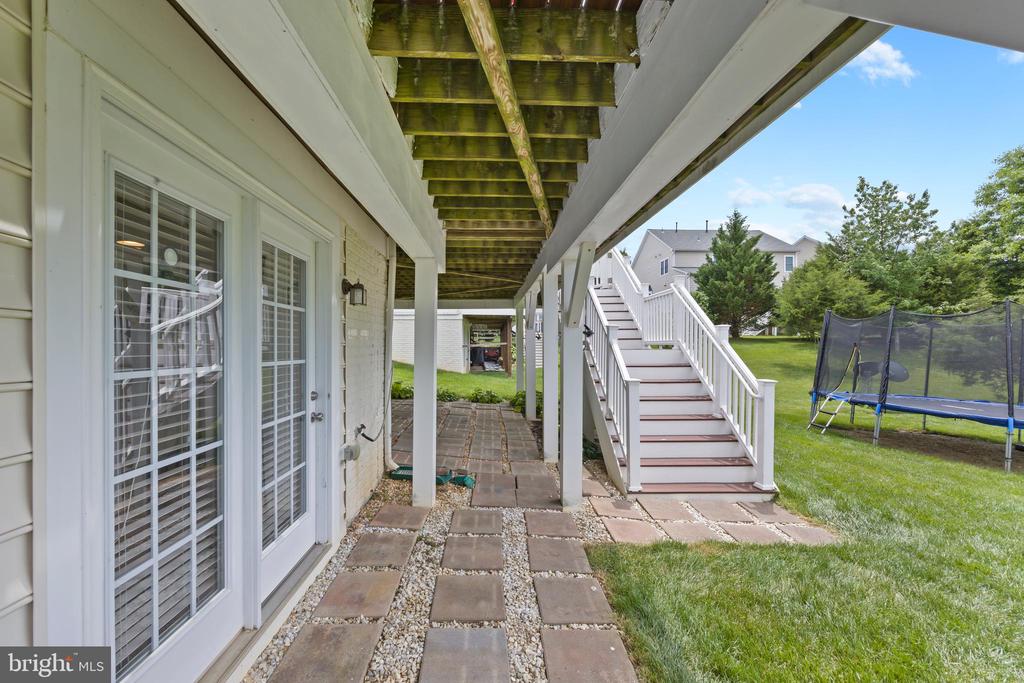 9175 BEALLS FARM ROAD