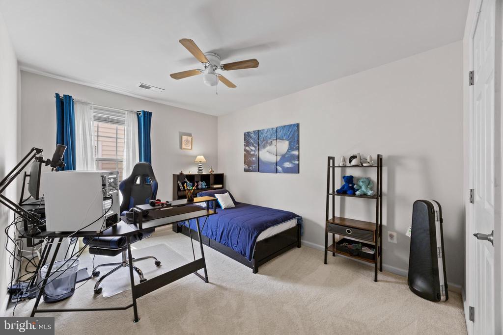 9175 BEALLS FARM ROAD