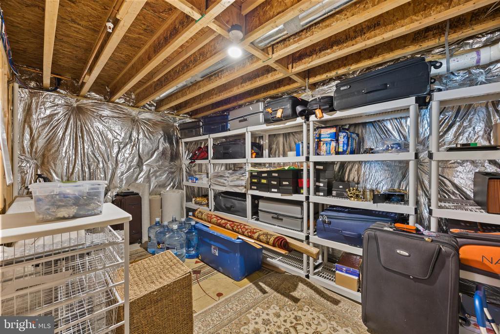 9175 BEALLS FARM ROAD