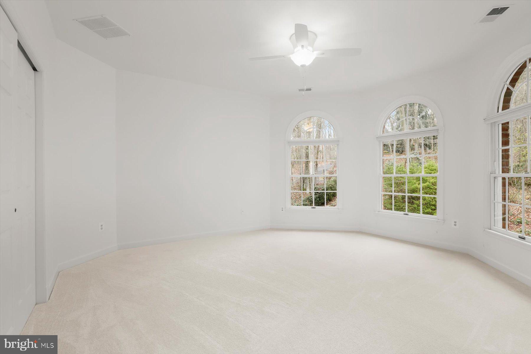 12400 TRIADELPHIA ROAD