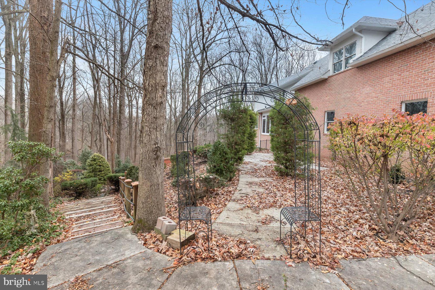 12400 TRIADELPHIA ROAD