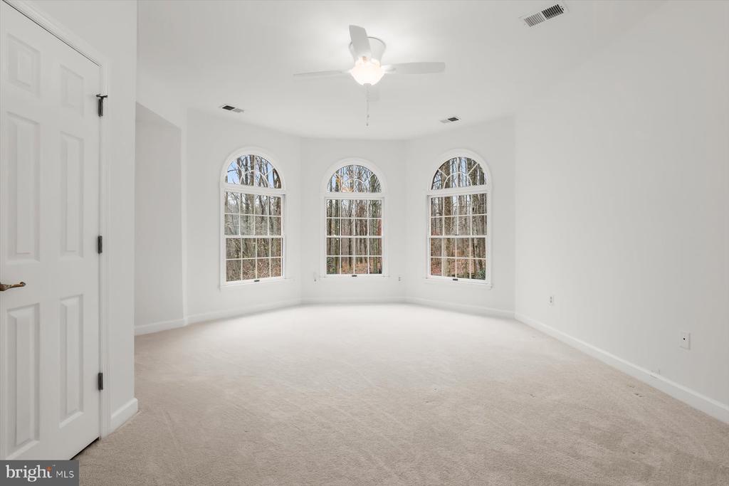12400 TRIADELPHIA ROAD