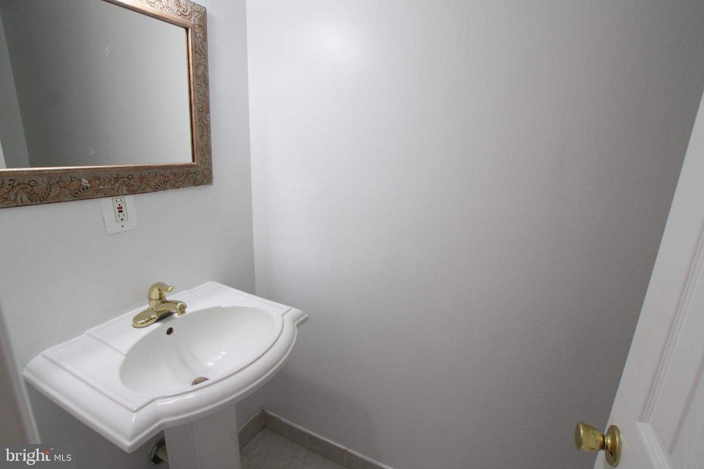 14640 Bauer Dr #14640