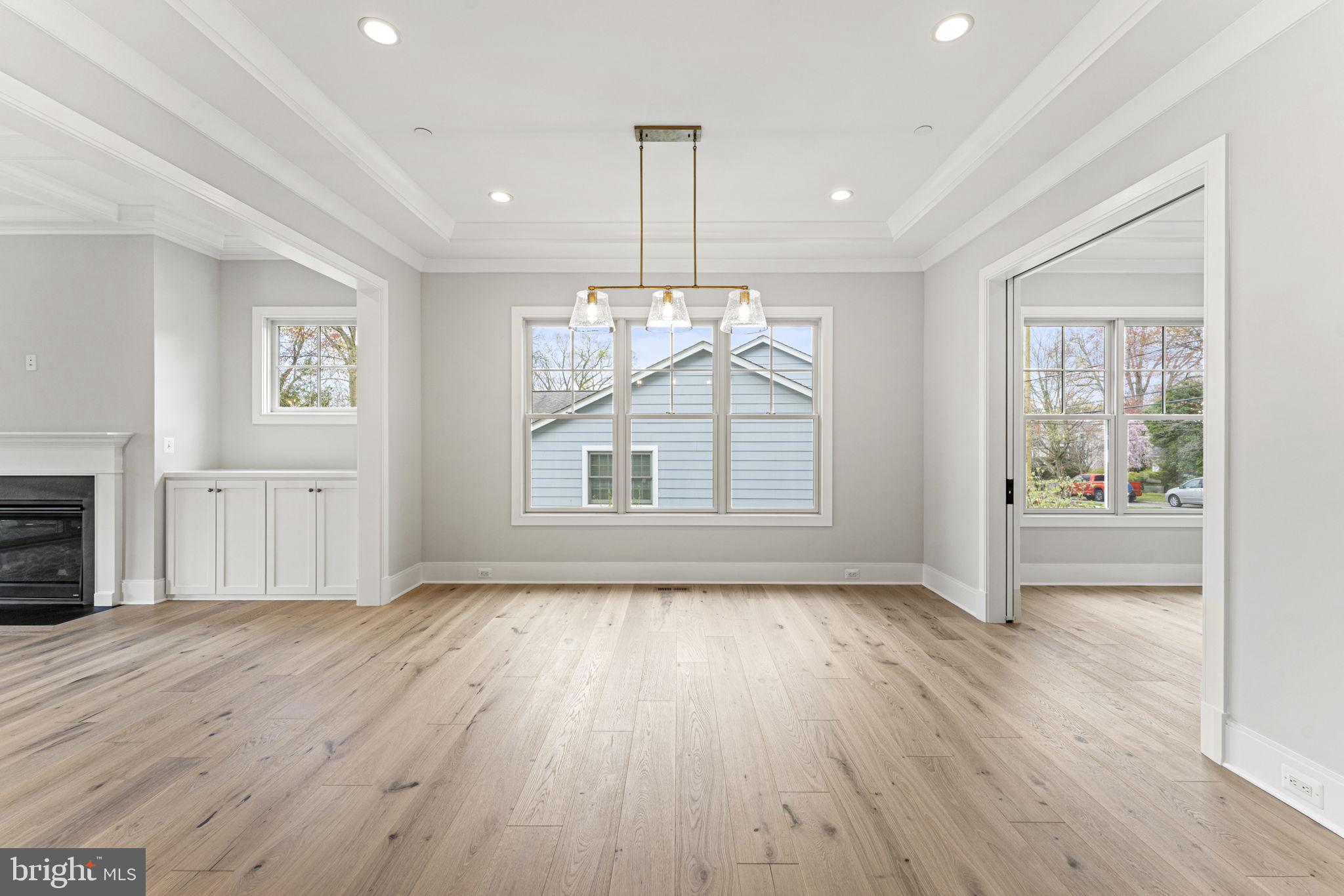 5516 MCKINLEY STREET