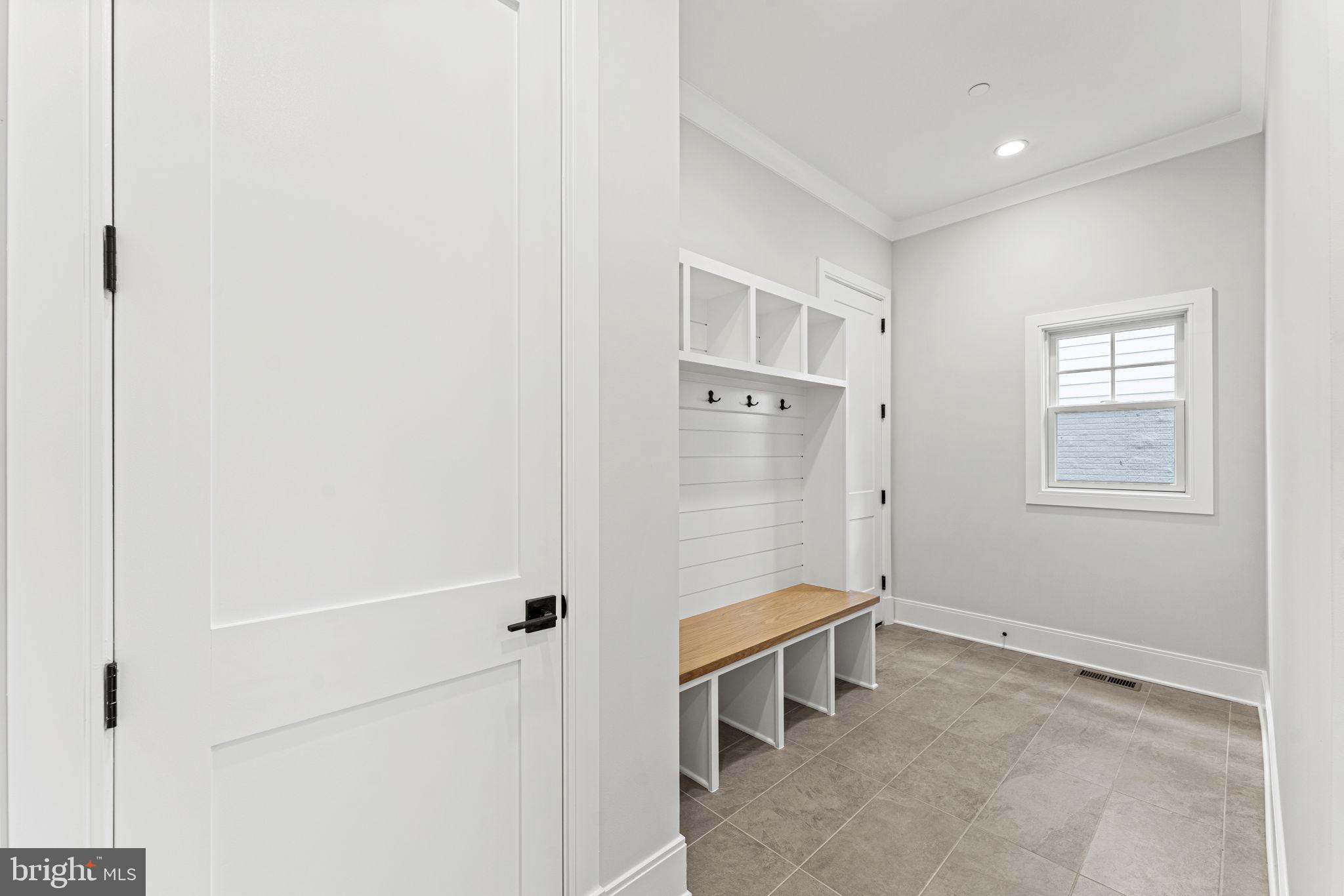 5516 MCKINLEY STREET