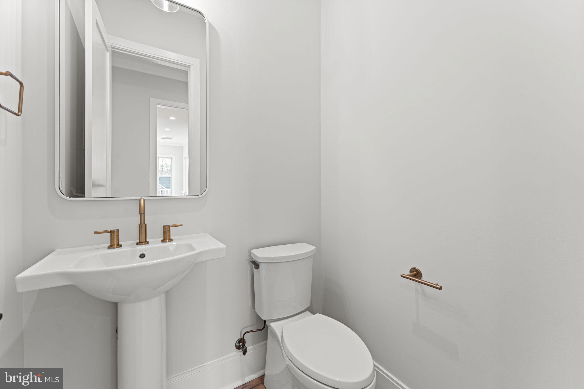 5516 MCKINLEY STREET