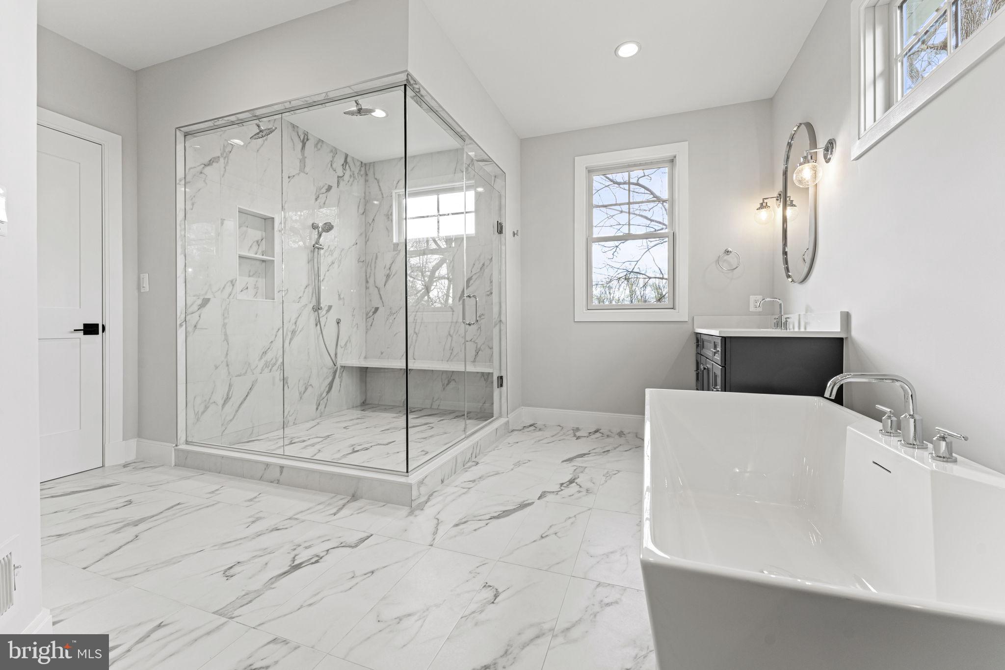 5516 MCKINLEY STREET