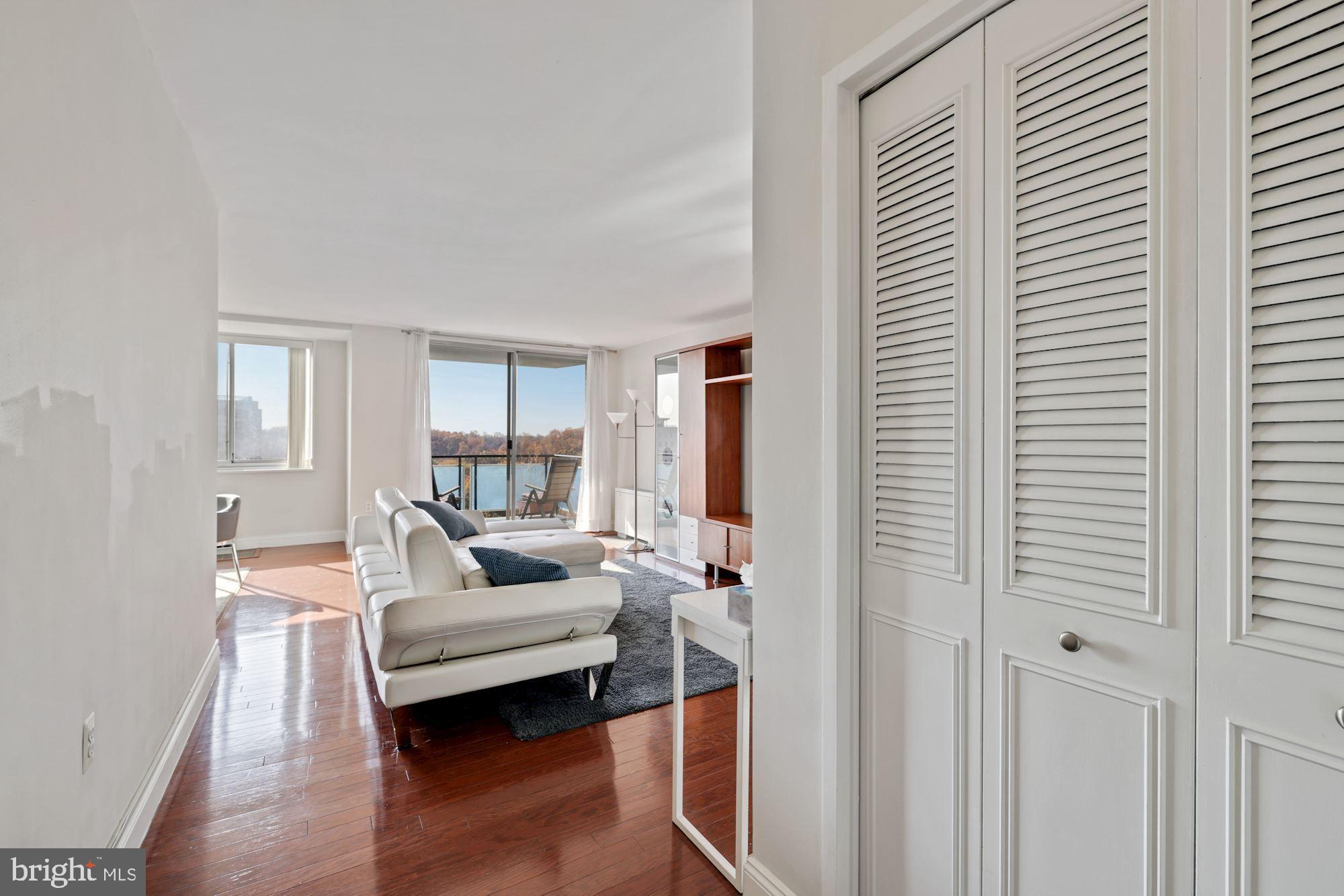 10500 ROCKVILLE PIKE 1221