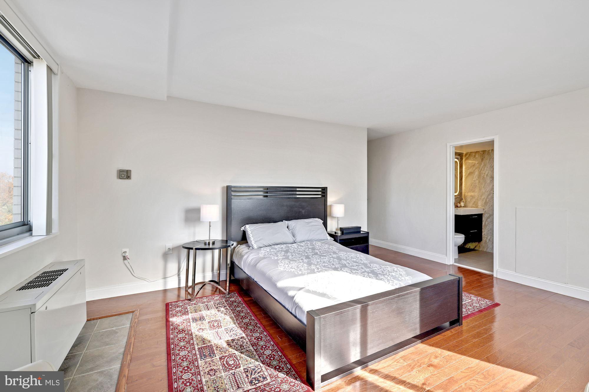 10500 ROCKVILLE PIKE 1221