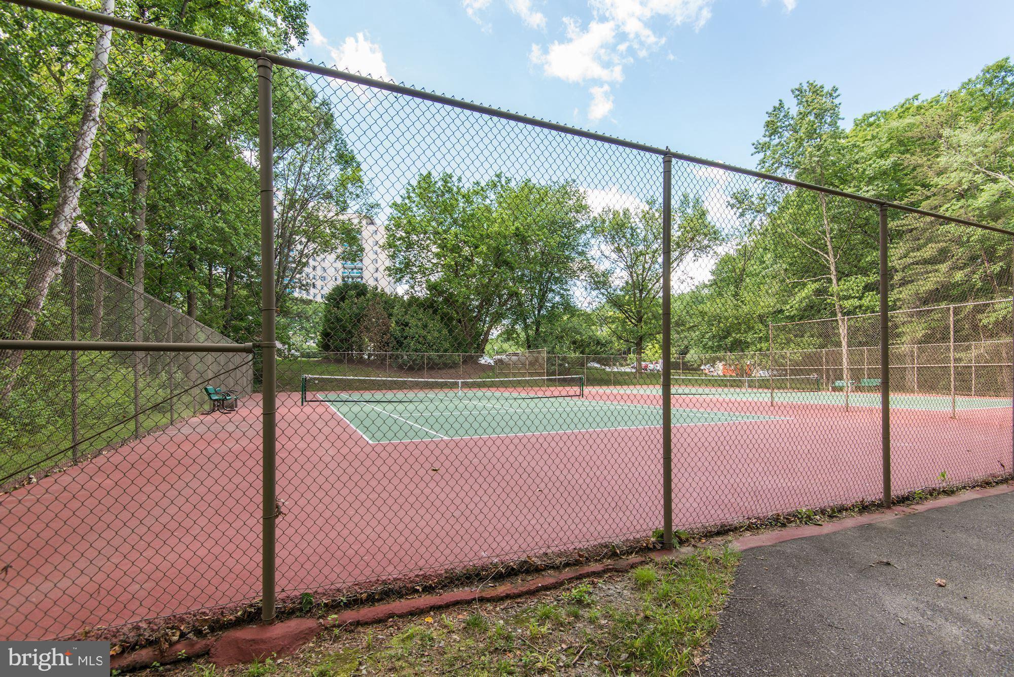 10500 ROCKVILLE PIKE 1221