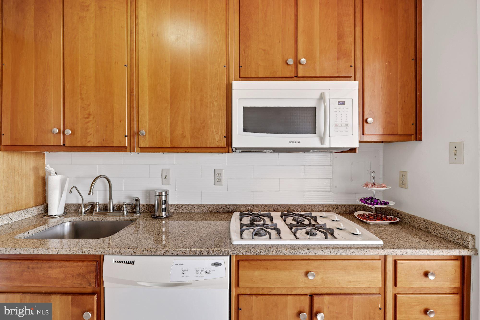 10500 ROCKVILLE PIKE 1221