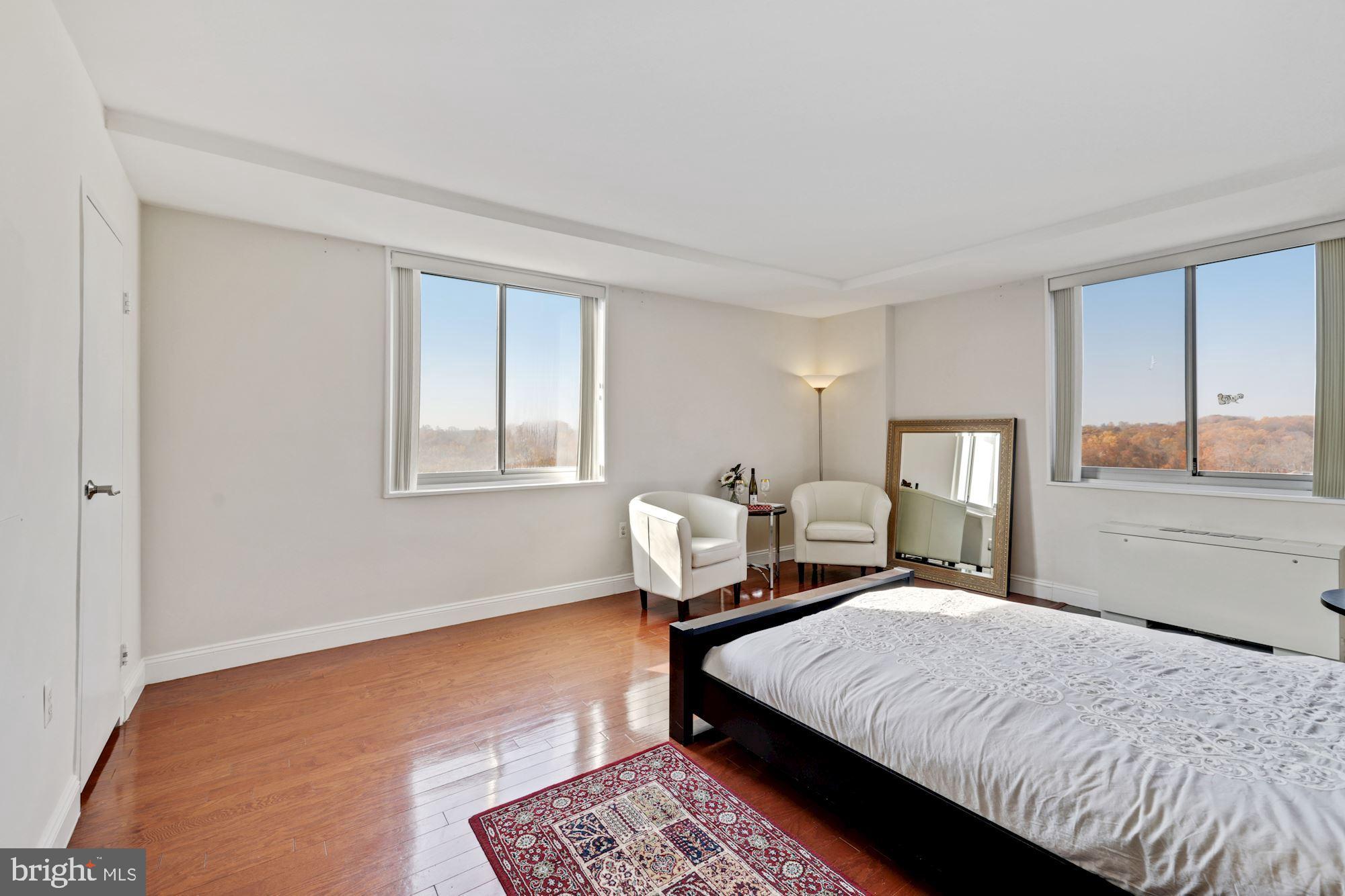 10500 ROCKVILLE PIKE 1221