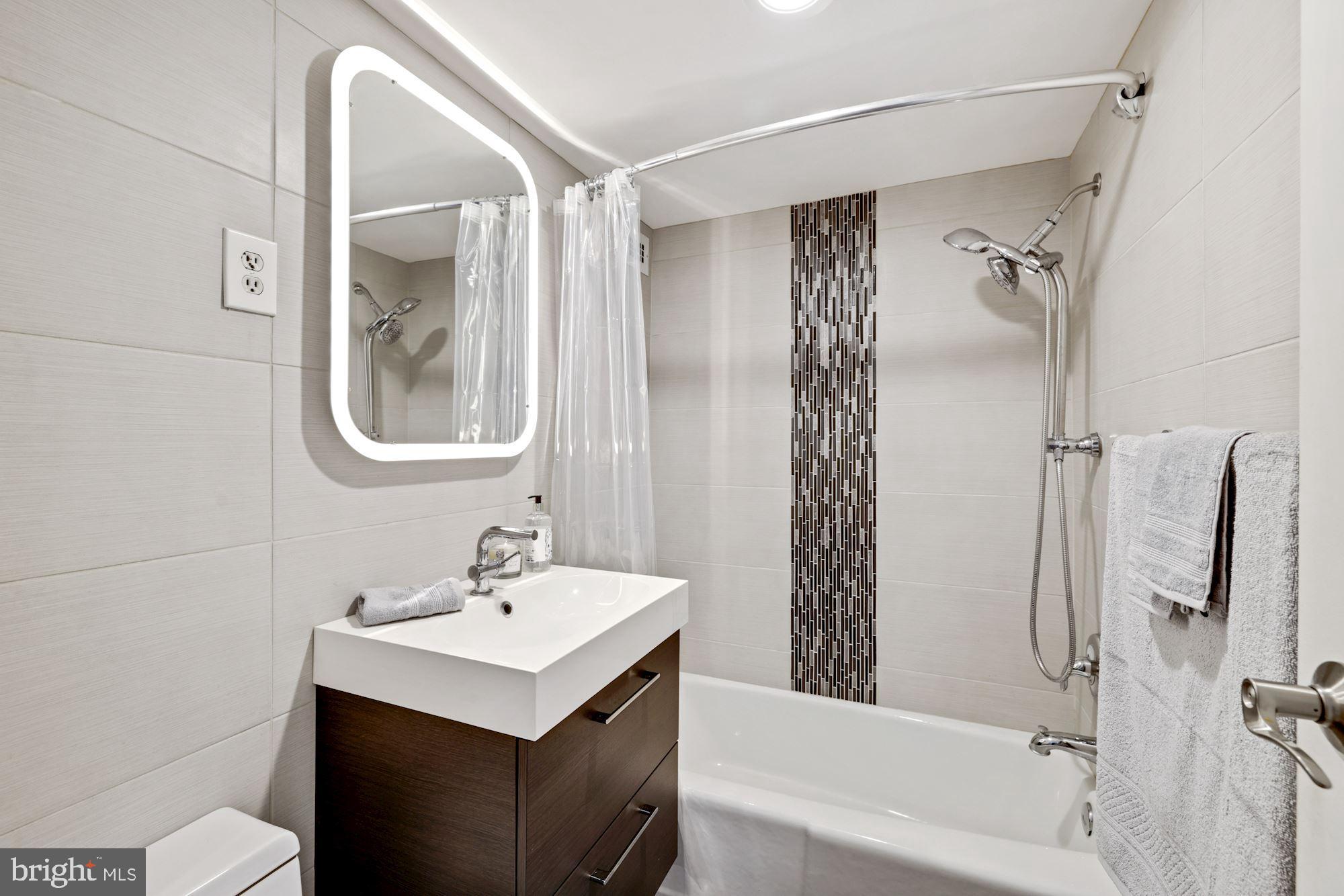 10500 ROCKVILLE PIKE 1221