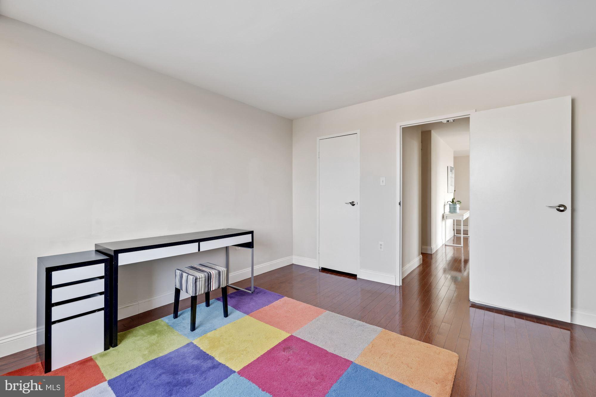 10500 ROCKVILLE PIKE 1221