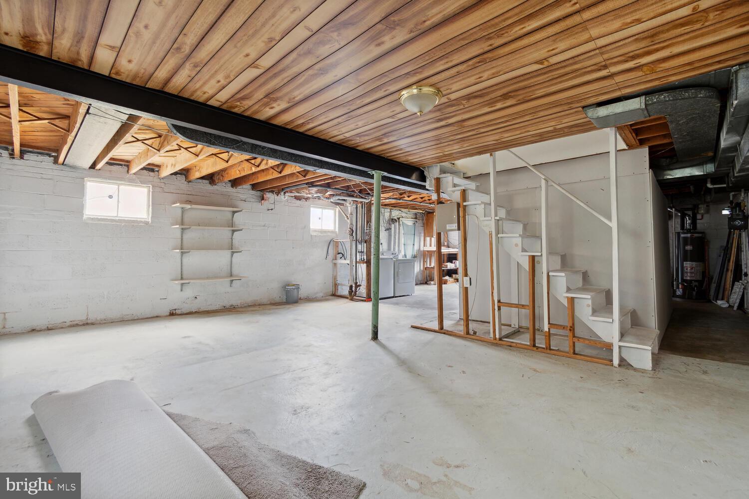 2305 DOUGLAS COURT